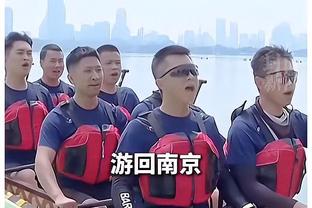 蒂亚戈-席尔瓦全场数据：12次解围，2次封堵射门，1次过人